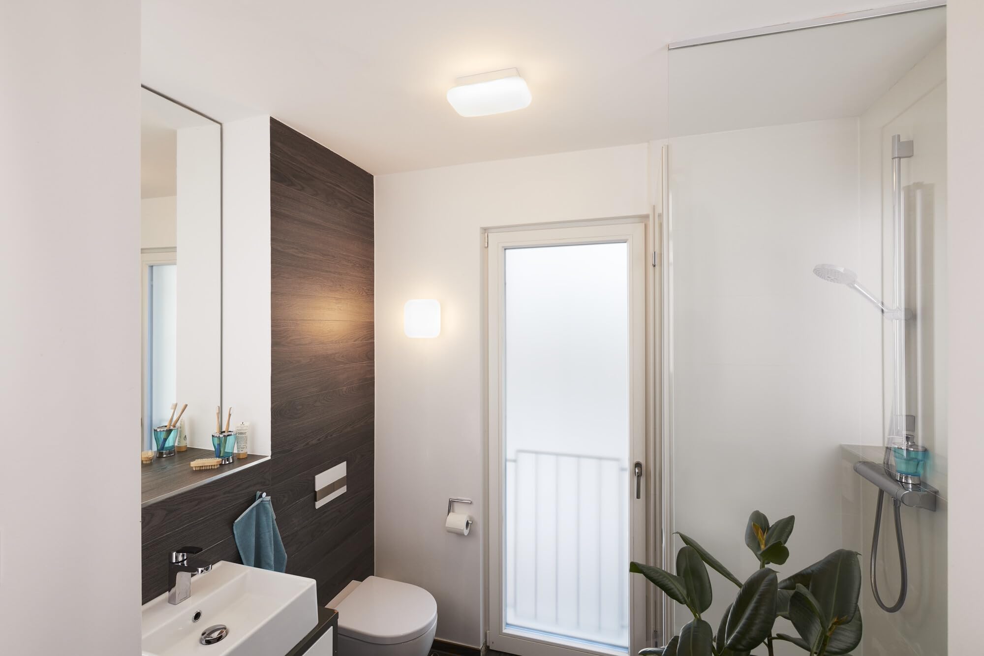 LEDVANCE Oprawa oświetleniowa: BATHROOM DECORATIVE CEILING AND WALL WITH WIFI TECHNOLOGY / 12 W, 220…240 V, kąt rozsyłu światła: 110°, Program Tunable White, 3000…6500 K, materiał: steel, IP44