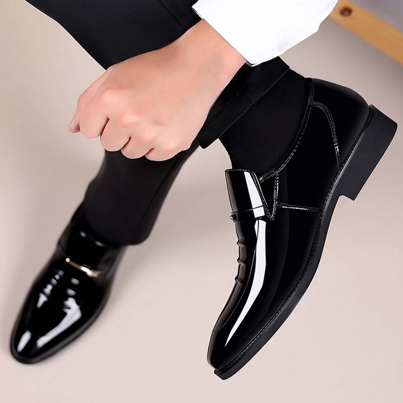 Scarpe da uomo classiche e comode, a punta, eleganti, formali, senza lacci, larghe, in pelle lucida, per lavoro, ufficio, affari