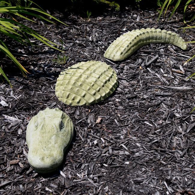 Athens Medium Three Piece Gator Statue, Moss Green