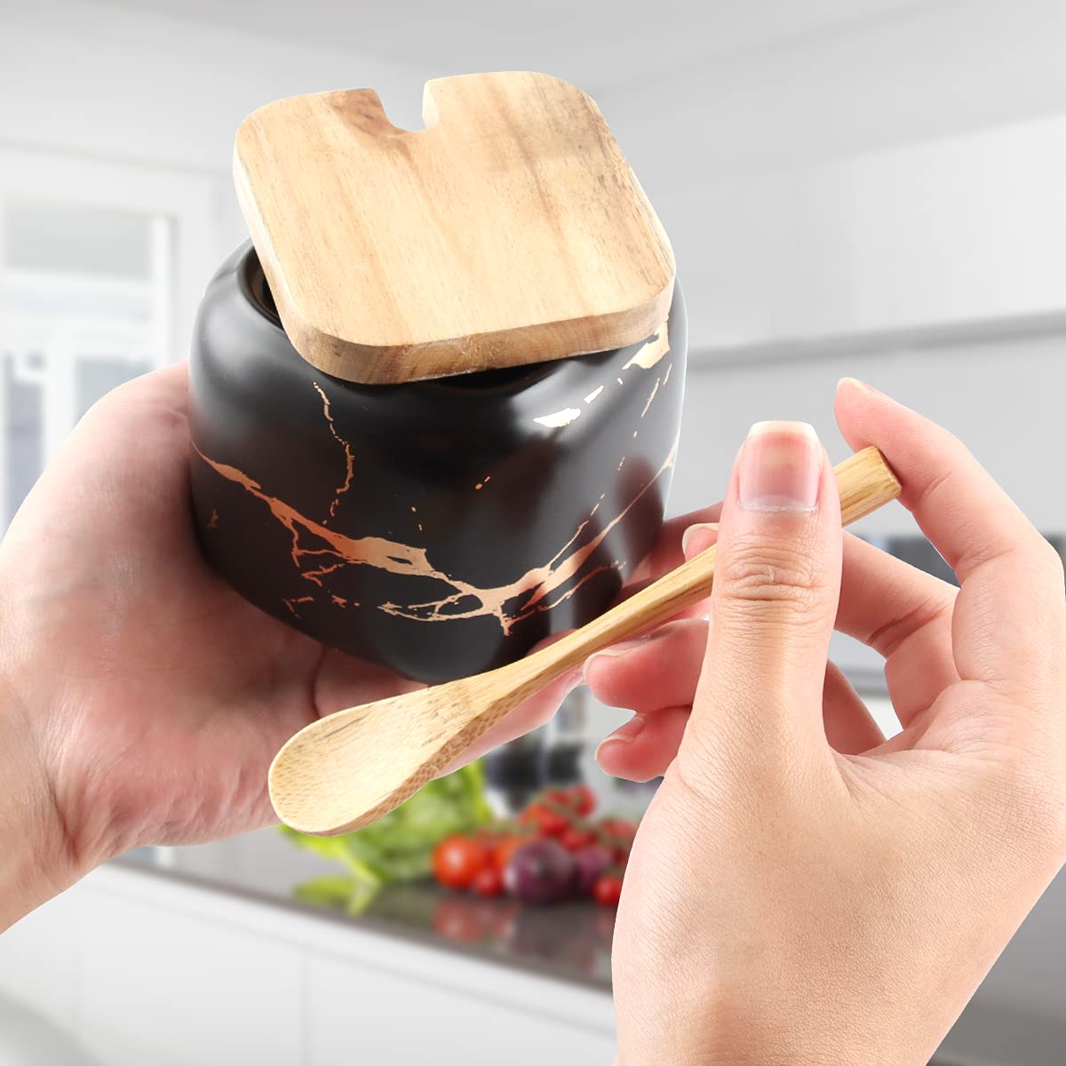 Set de 3 Pots à Épices En Céramique, Boîtes en Céramique Spice Container, Aspect Marbre - Pot à Épices Avec Couvercle En Bois Véritable Et Cuillère en Bambou et Plateau en Bois (noir)