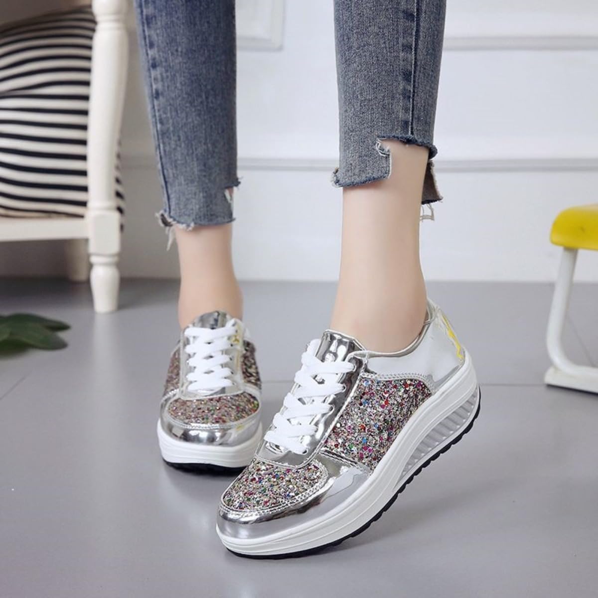 Scarpe da ginnastica da donna con zeppa glitterata, con lustrini, con lacci, eleganti, lucide, casual, per feste, festival, uso quotidiano