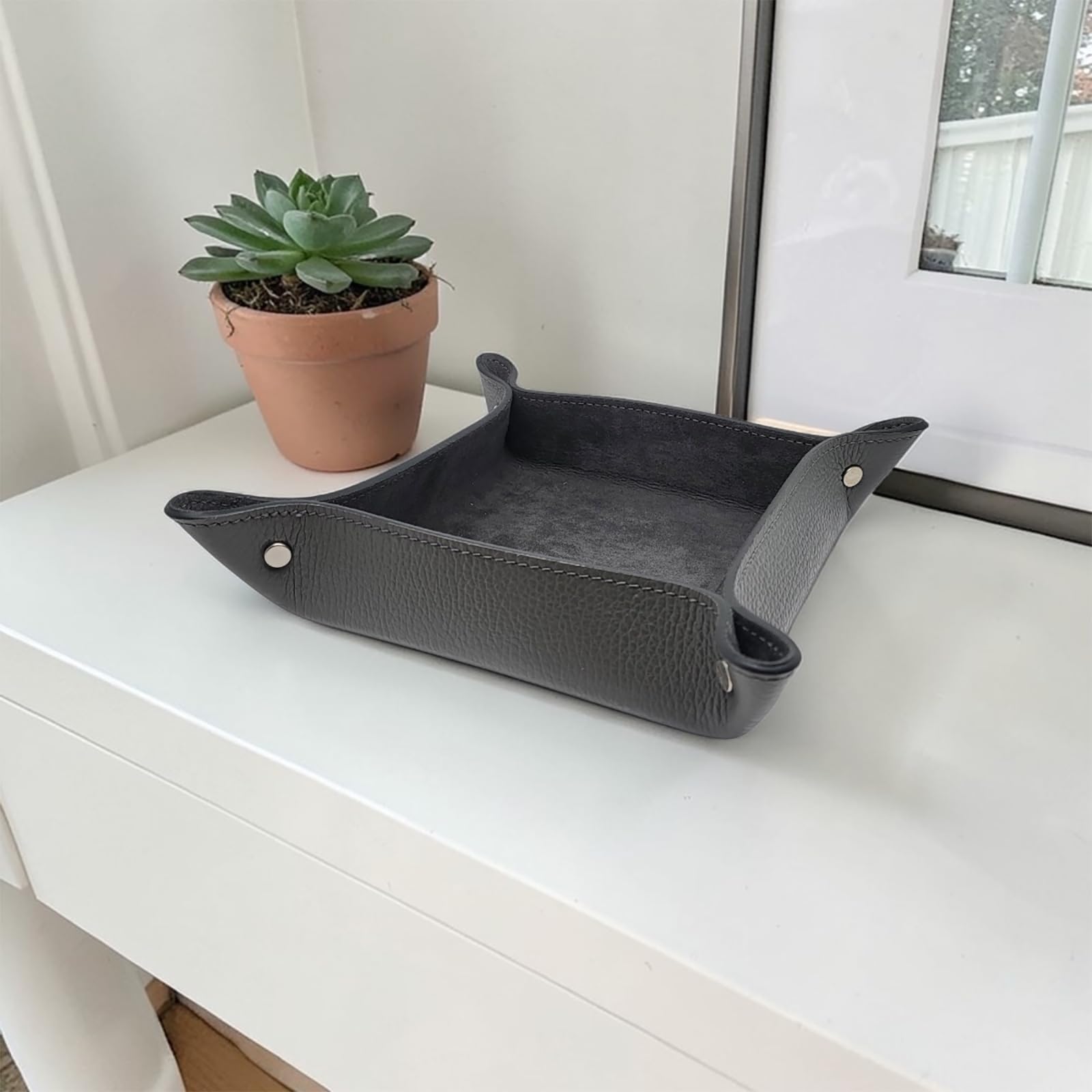 FAST WORLD SHOPPING - Svuotatasche in Vera Pelle Made in Italy, Organizer da Tavolo Design Moderno, Vassoio Portaoggetti Elegante per Scrivania Comodino o Mobile Ingresso Casa Ufficio (Grigio)