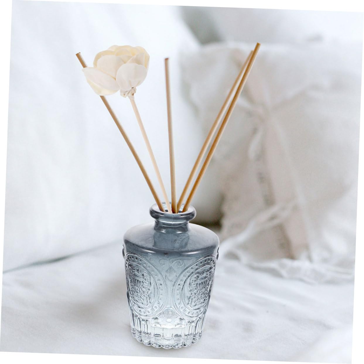 SOLUSTRE 4 Stück Glas Aromatherapie Diffuser Flaschen Graue Duftflaschen für Ätherische Öle Nachfüllbare Raumduft Behälter Elegantes Design für Haushalt und Dekoration