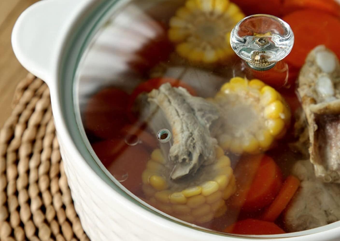 Tureen da zuppa con coperchio e mestolo, set da 2 l, in ceramica con coperchio in vetro, ciotole da zuppa con doppio manico, porcellana, bianco, adatto al microonde e lavastoviglie