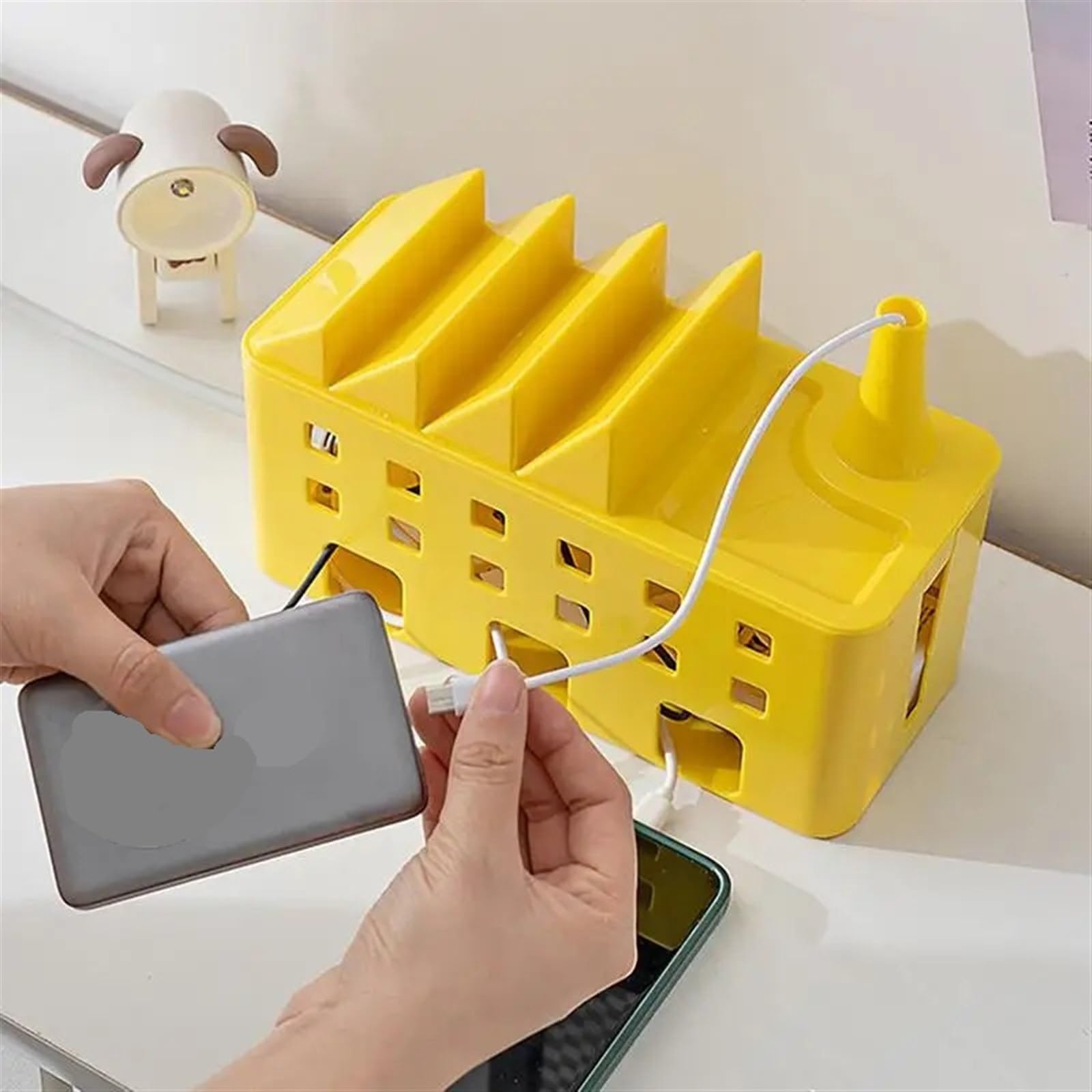 Caja Organizadora de Cables Caja de almacenamiento cables Tablero alimentación Gestión Regleta enchufes Estuche for Cargador polvo Organizador Contenedor red(Yellow)