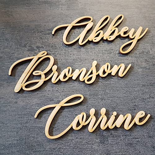 Personalized Place cards wedding guest name in wood Wedding place cards Custom gold Name Place Setting Sign Dinner Party Place Card,Name Place Tag Card, Rustic Wedding Favours,Party Decor,Set of 1.