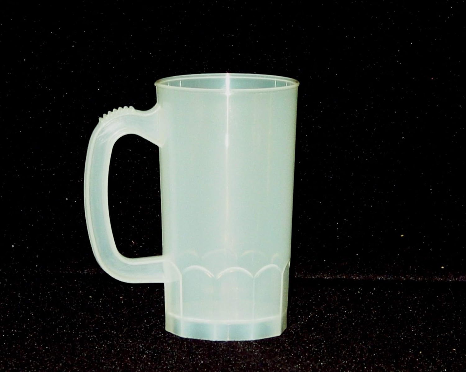 Jean's Plastics 8 22 Ounce Beer Mugs Beer Steins, Natural Color, Very Durable.