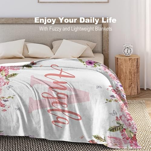 Miniatura 5 de Yoke Style Manta de franela personalizada para niñas, 32 x 48 pulgadas, manta de bebé personalizada con nombre, regalos para recién nacidos para