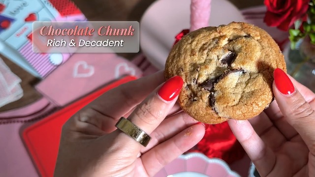Amazon.com: David's Cookies Fresh-Baked Sweet Sampler Mini Bites