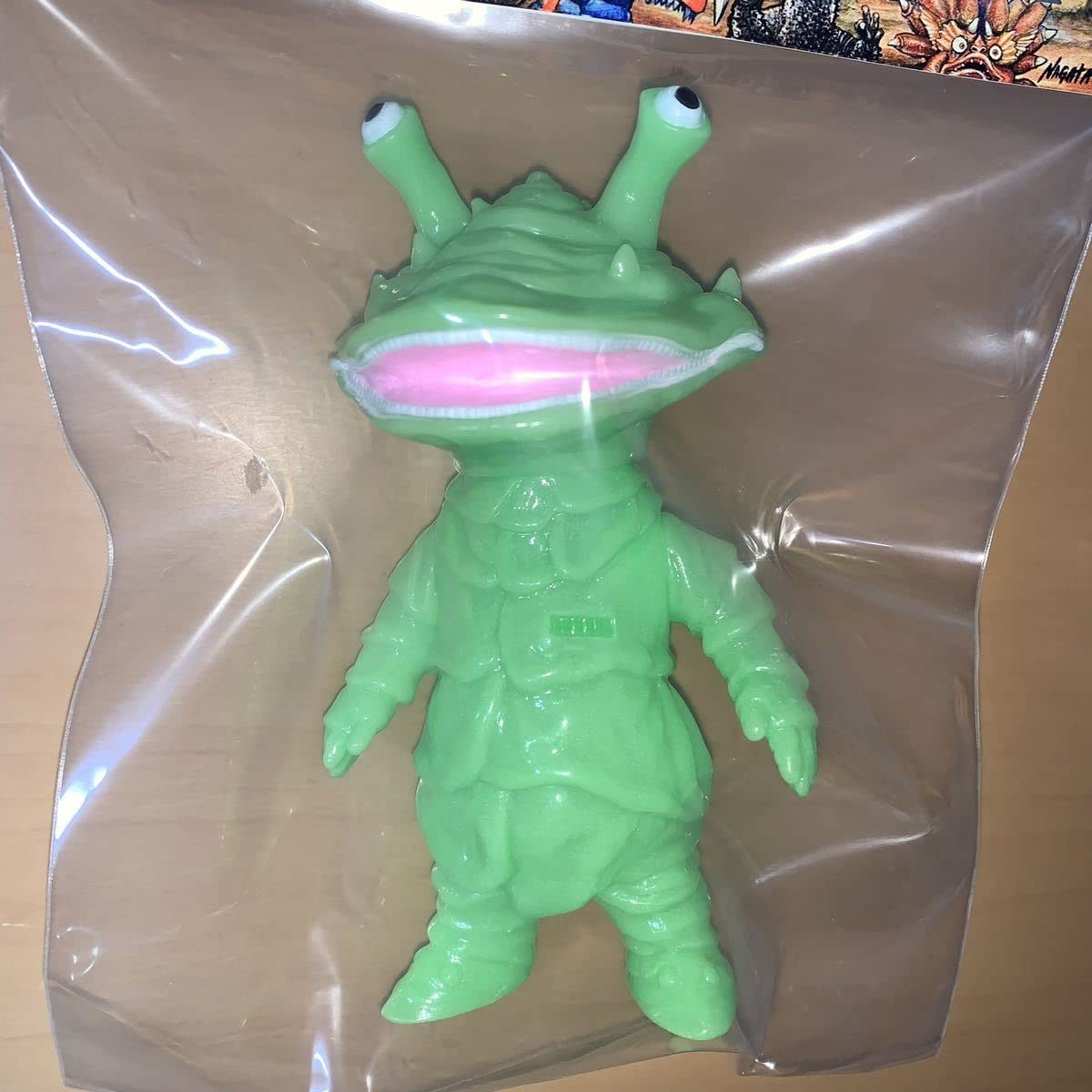Amazon.co.jp: MAXTOY カネゴン GID arktz限定 緑 蓄光 Q マン sofvi