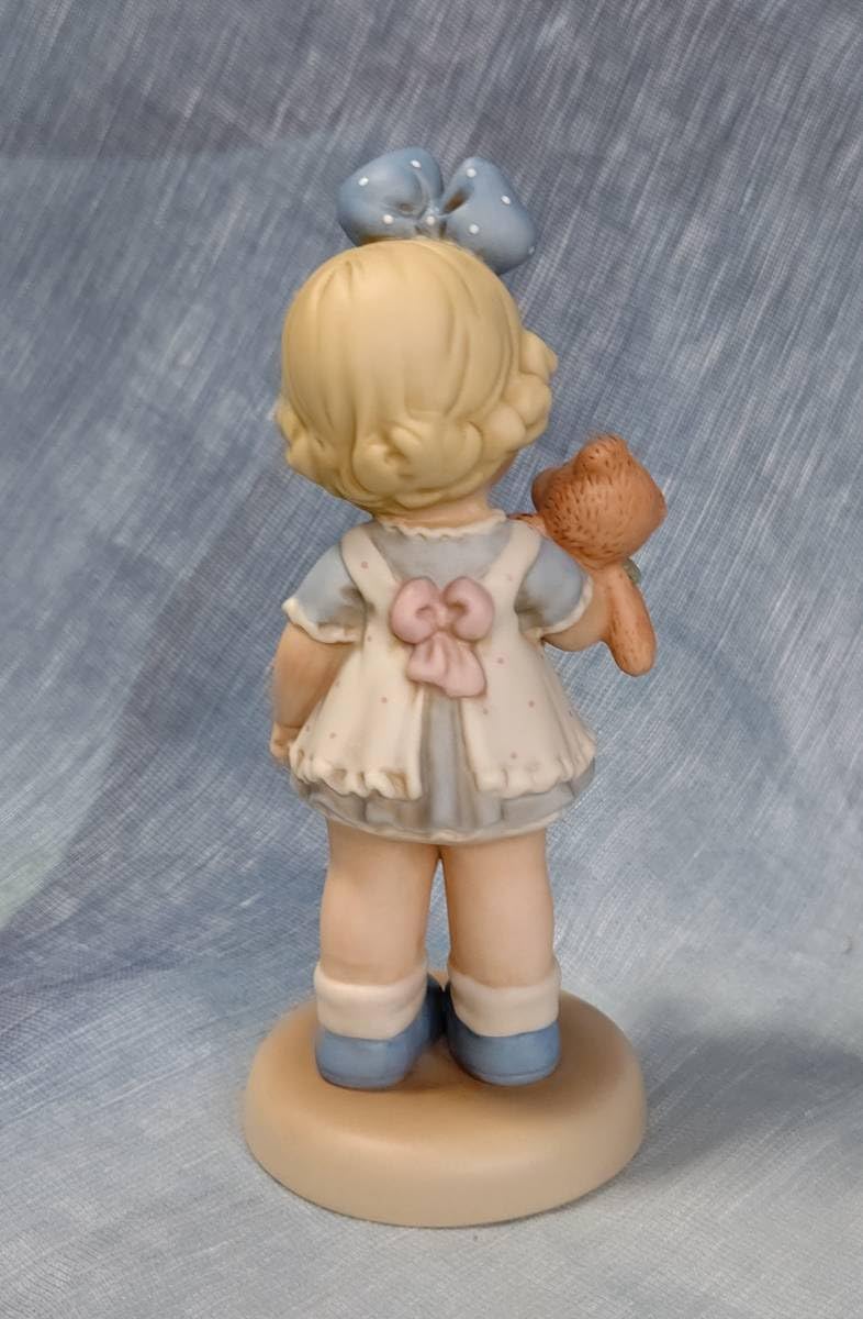 エネスコ マーベル ルーシー アトウェル メモリーズ オブ イエスタデイ