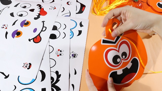 24 Stück Halloween Kürbis Gesichtsaufkleber - Jack-O-Lantern Vorlagen Für Dekoration