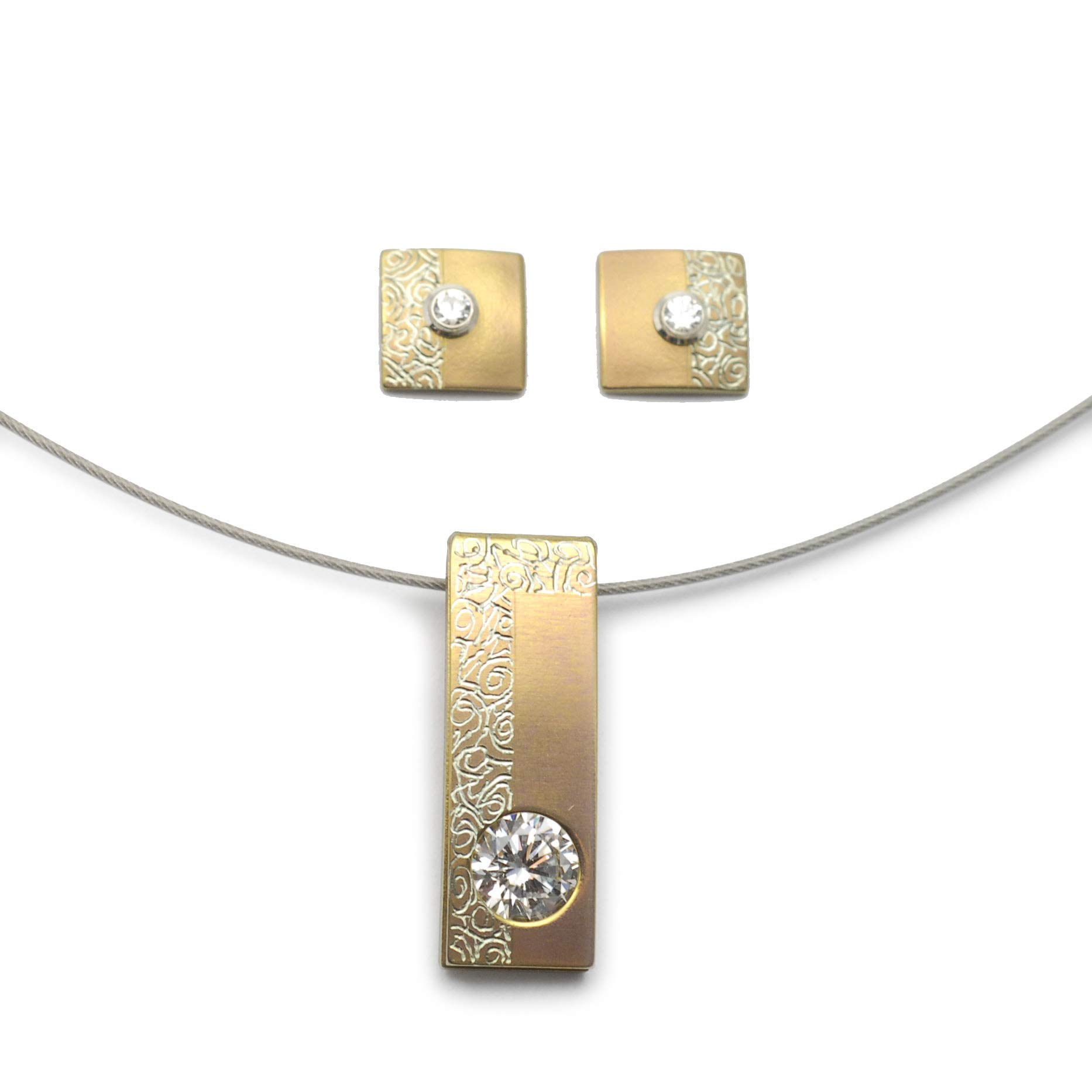 Titan Schmuck-Set. Absolut kein Risiko auf Allergien Handgefertigte Schmuckstücke. Lieferbar in verschiedenen Farben