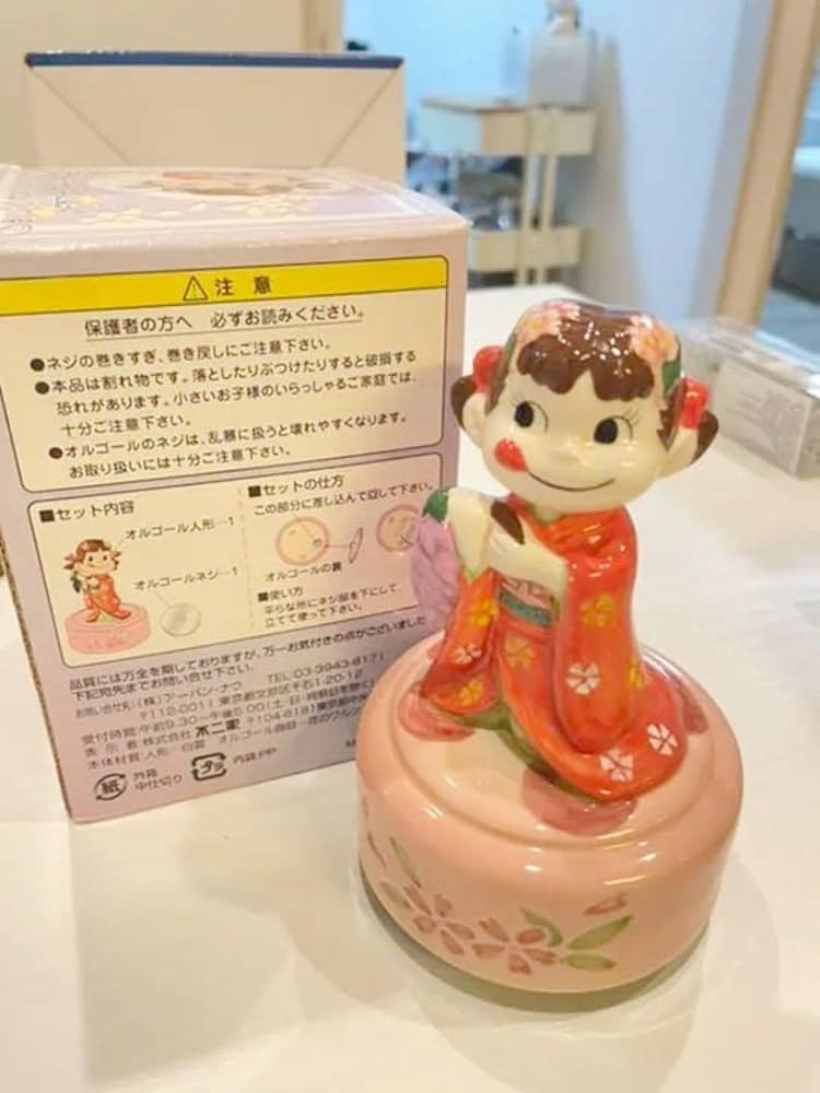レトロ不二家ペコちゃんオルゴール人形