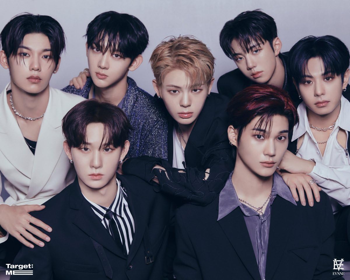EVNNE Target : ME 1st Mini Album Standard Random Version CD+88p PhotoBook+1p Folding Poster on Pack+1p PhotoCard+1p PostCard+1ea Sticker+1p ID Photo+1p Message Card+Tracking Sealed