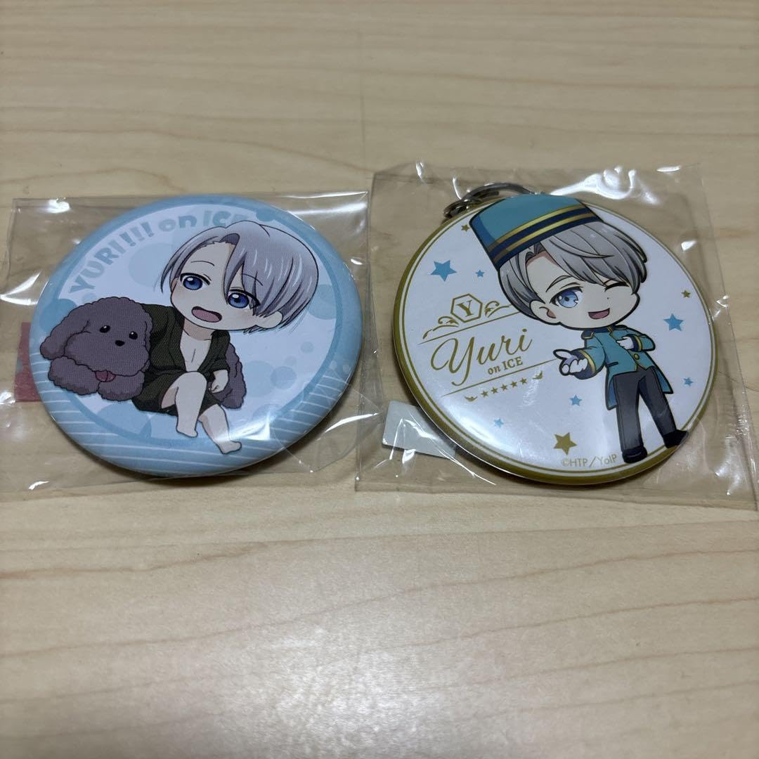 ユーリ!!! on ICE キーホルダー 缶バッジ まとめ売り