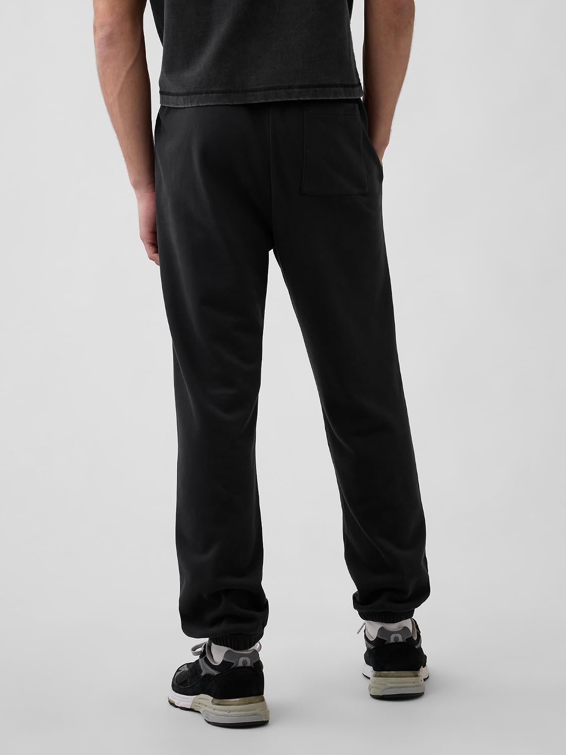 GAP Mens French Terry Oval Logo Jogger