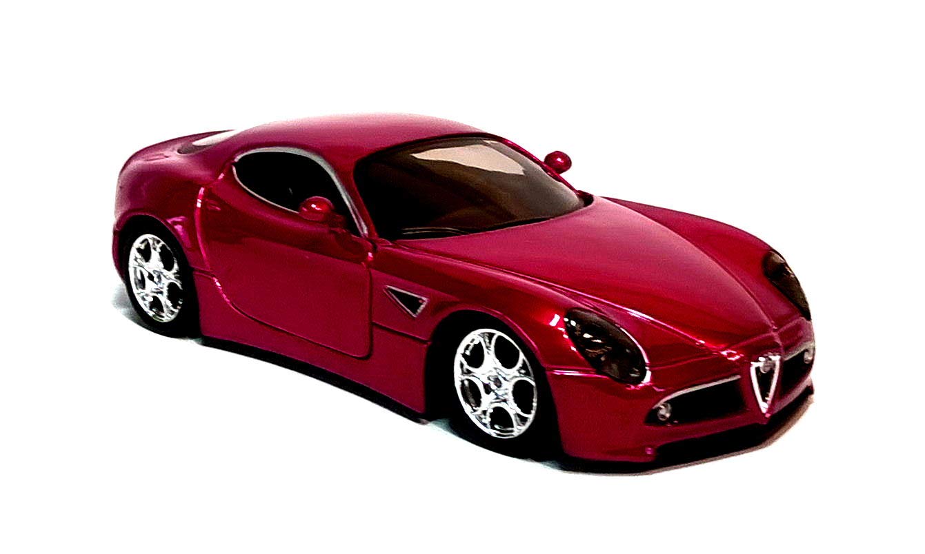 Amazon.co.jp: Burago DeepレッドAlfa 8 C Competizione Car 1.32