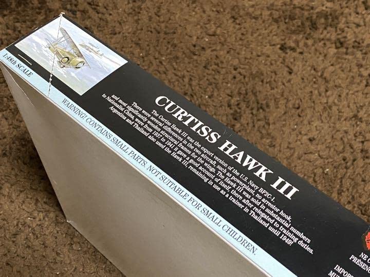 Amazon.co.jp: クラシック エアフレーム 戦闘機 CURTISS HAWK Ⅲ