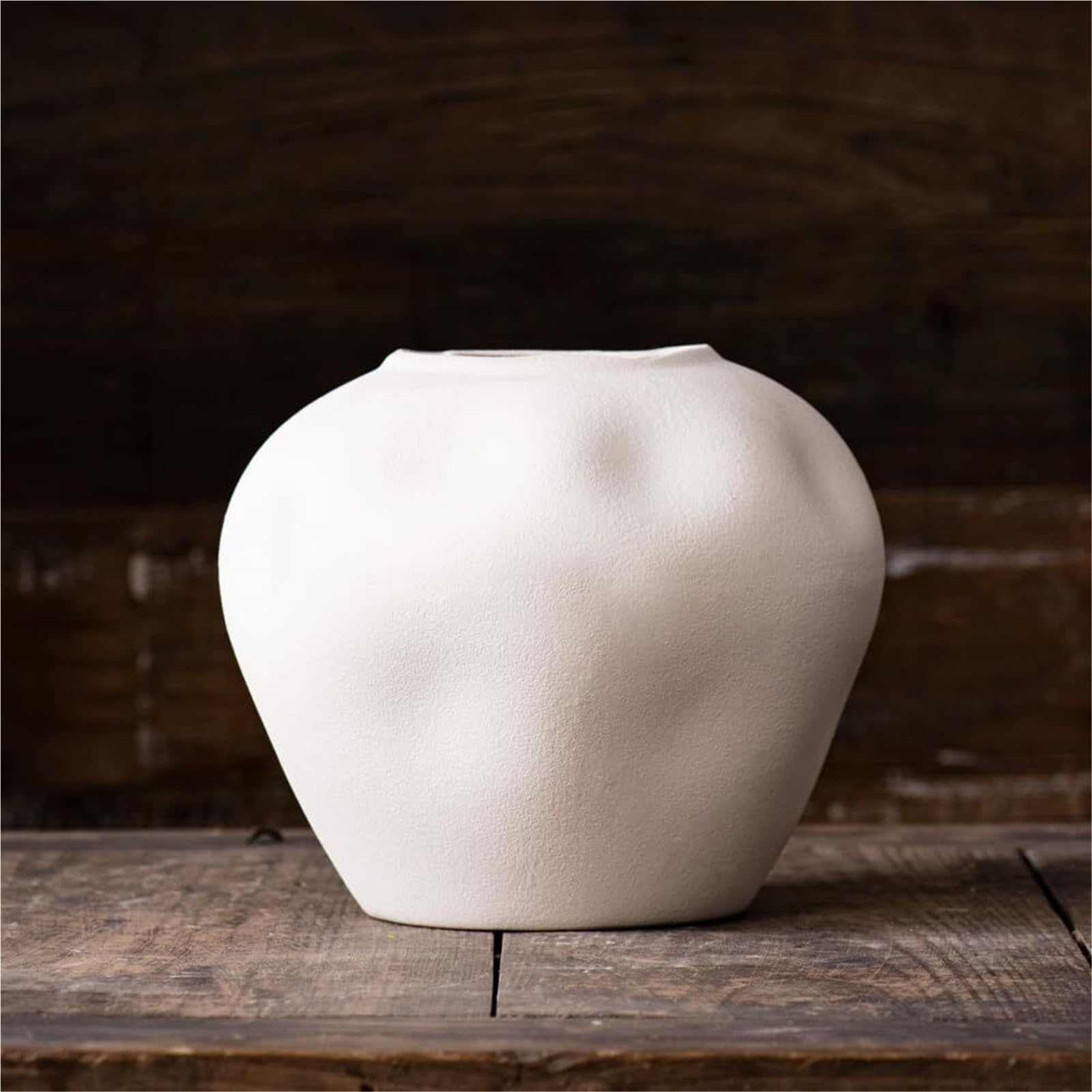 Vase en grès décoratif pour étagère salon ambiance ferme