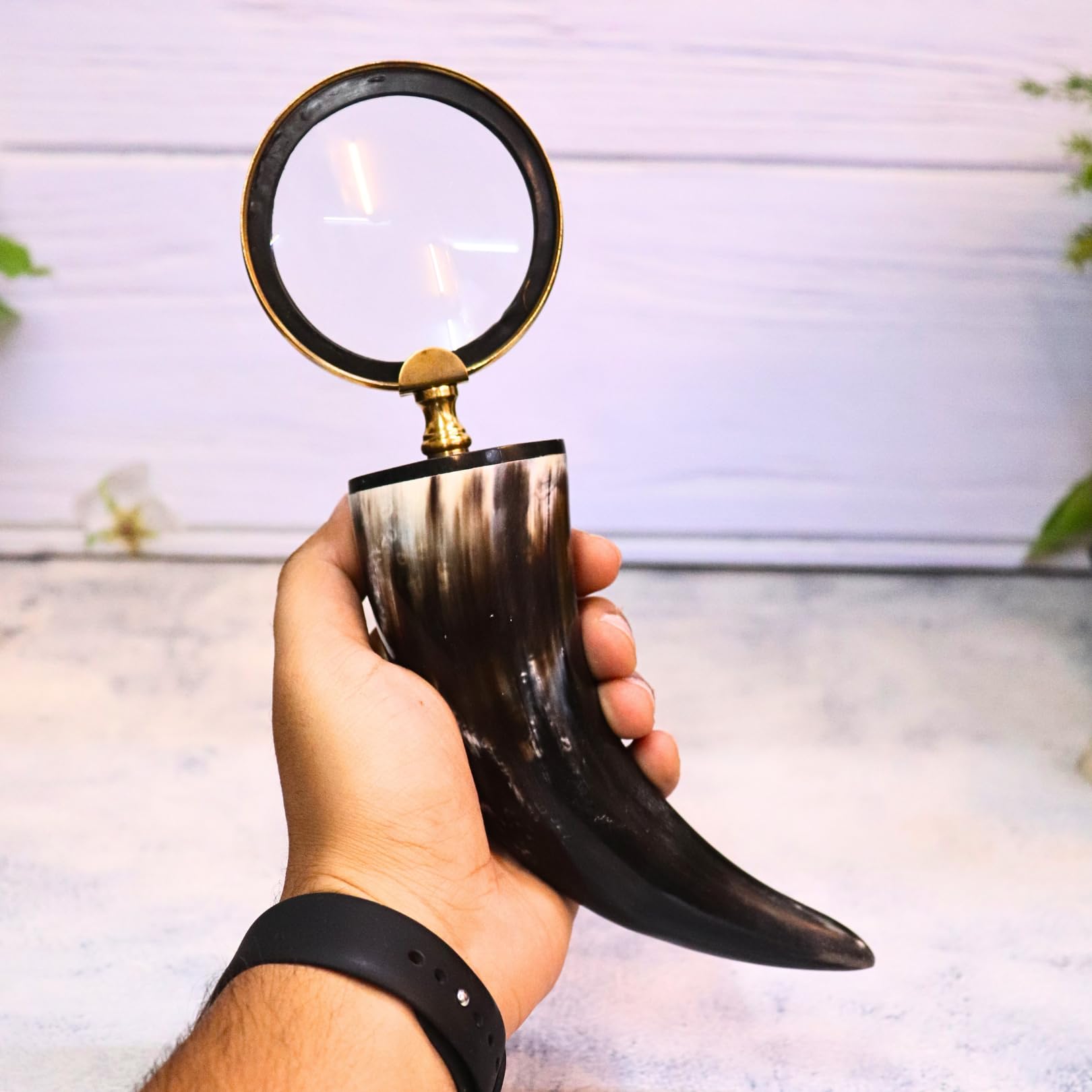 Asian Arts Global Handcrafted Horn and Brass Magnifying Glass | Vintage Style Design with Unique & Elegant Craftsmanship