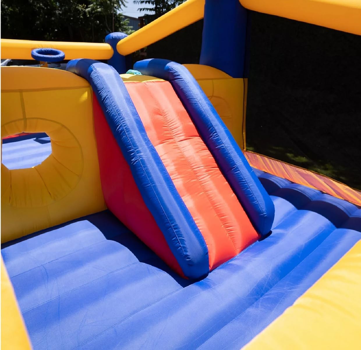 Double Bounce Inflatable House with Dodgeball