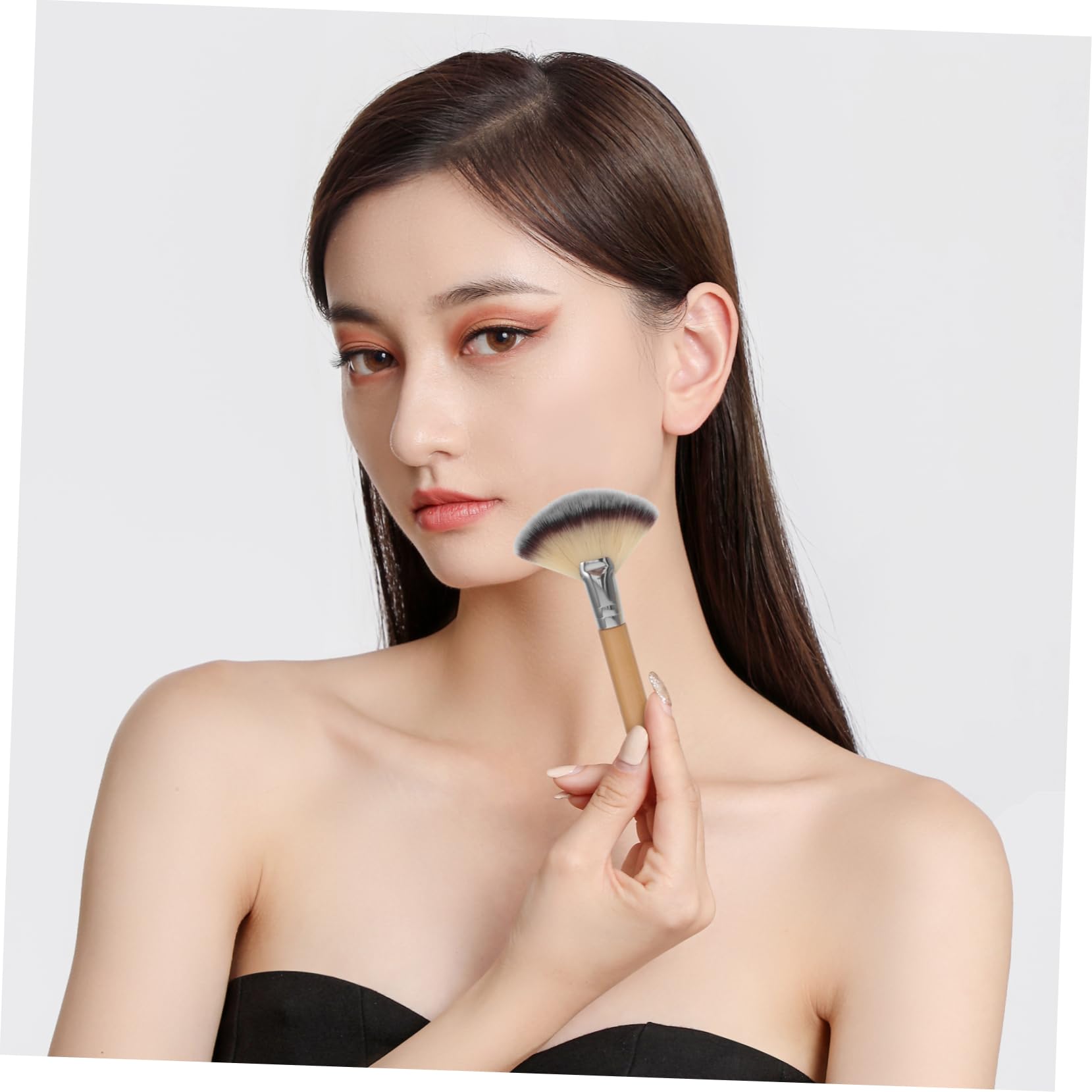 FRCOLOR 16pezzi Pennelli Per Trucco Pennello Per Polvere Fissante Blush e Highlighter Morbido e Utensili Professionali Per Makeup Adatto Donne e Ragazze