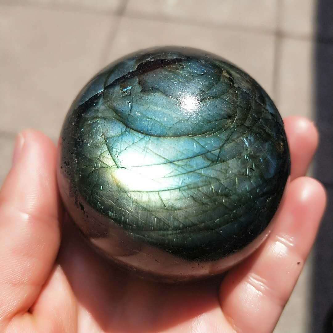 Regalo 1pc Bola de Cristal Natural Tirador Natural Bola de Piedra Larga Cal Piedra de luz de Luna Cristal decoración hogareña(Size:6-7cm)