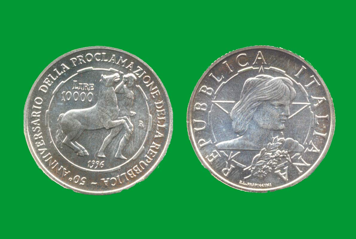 generico PROCLAMATION DE LA REPUBLIQUE MONNAIE 10 000 LIRS D'ARGENT ENSEMBLE DANS UN PORTE-CLÉS BIJOU