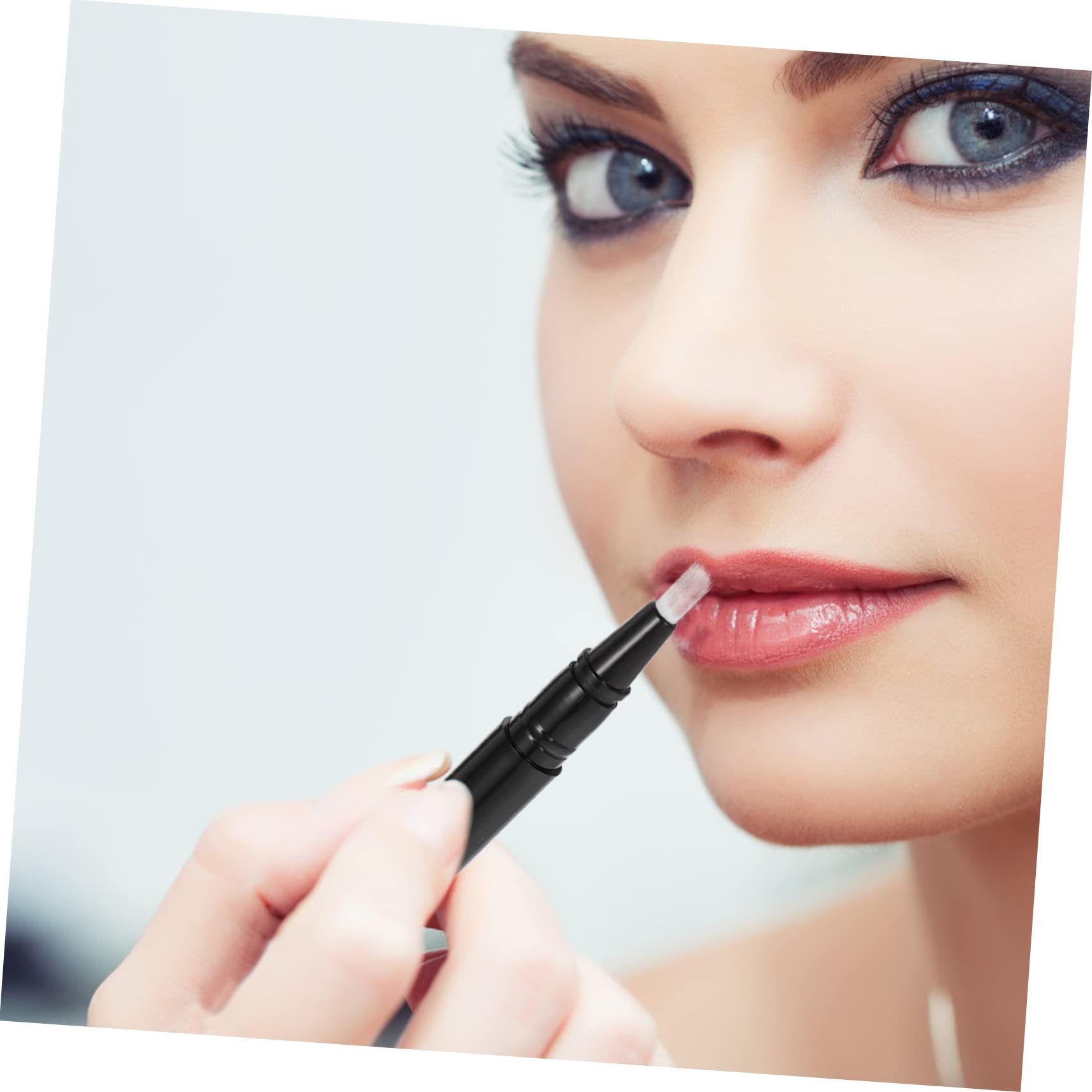Mikinona 30 Stk Drehstift Für Nagellack Stift Für Wimpernwachstumsflüssigkeiten Einweg-lippenstift- Weiblicher Manikürestift Leerer Stiftvorrat Transparente Bilden Plastik