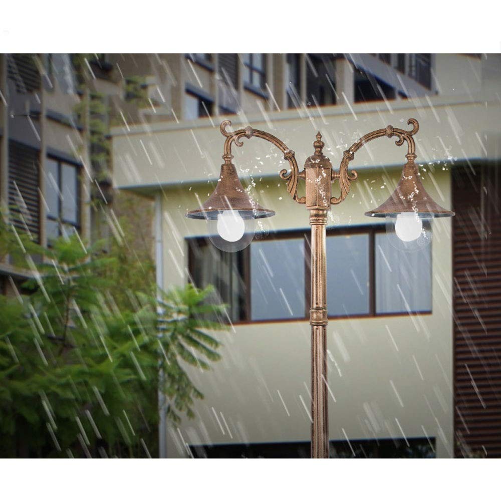Produttori creativi di lampade da giardino europee Custom Outdoor Community Park High Pole Road Light Impermeabile Villa Doppia testa Luci paesaggistiche, Luci da palo per esterni Luci di illuminazi