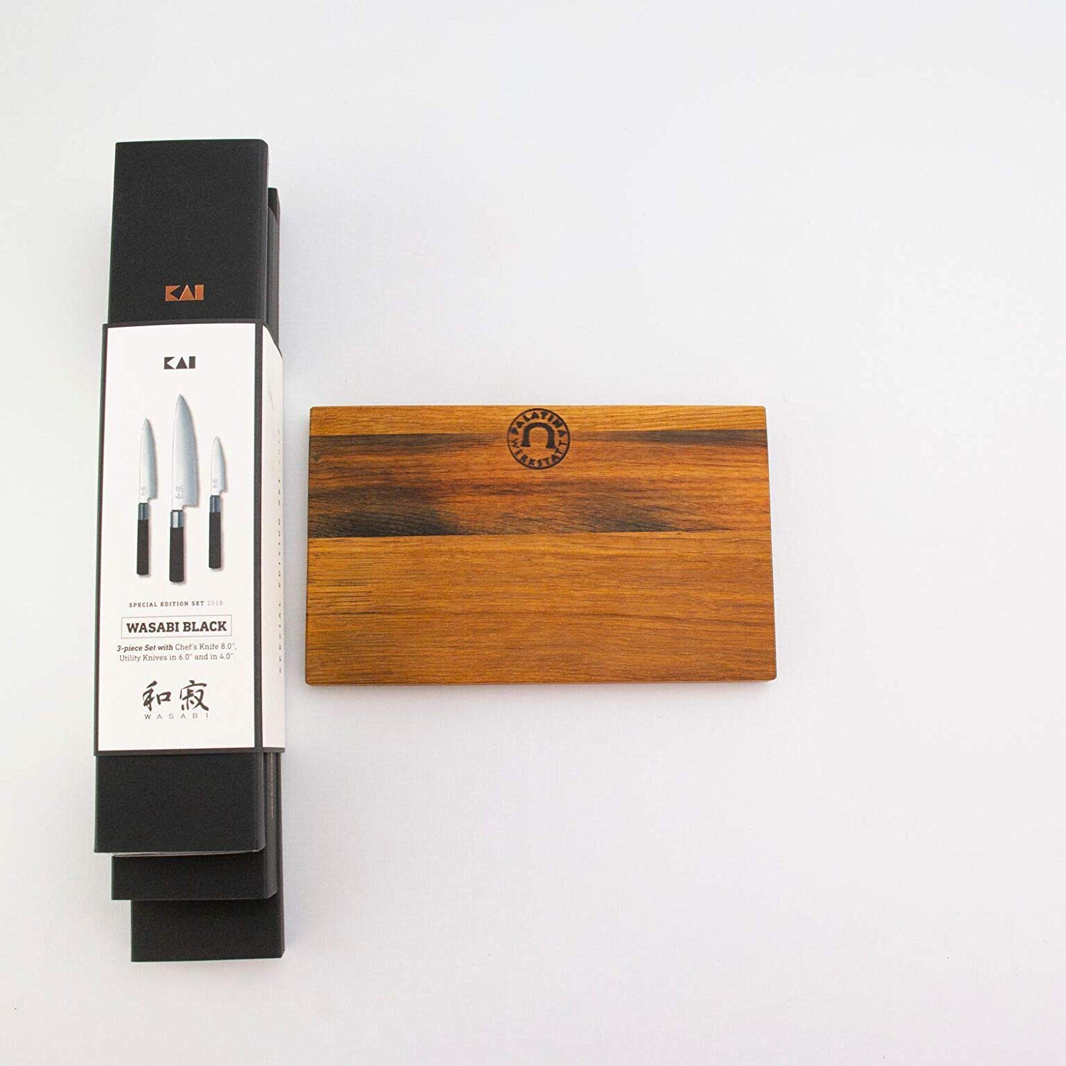 Kai Wasabi Black - Juego de cuchillos 67-W18 | 3 cuchillos de oficina ultra afilados / cuchillo multiusos / cuchillo de cocina | + tabla de cortar hecha a mano de madera de fachada, 25 x 15 cm |