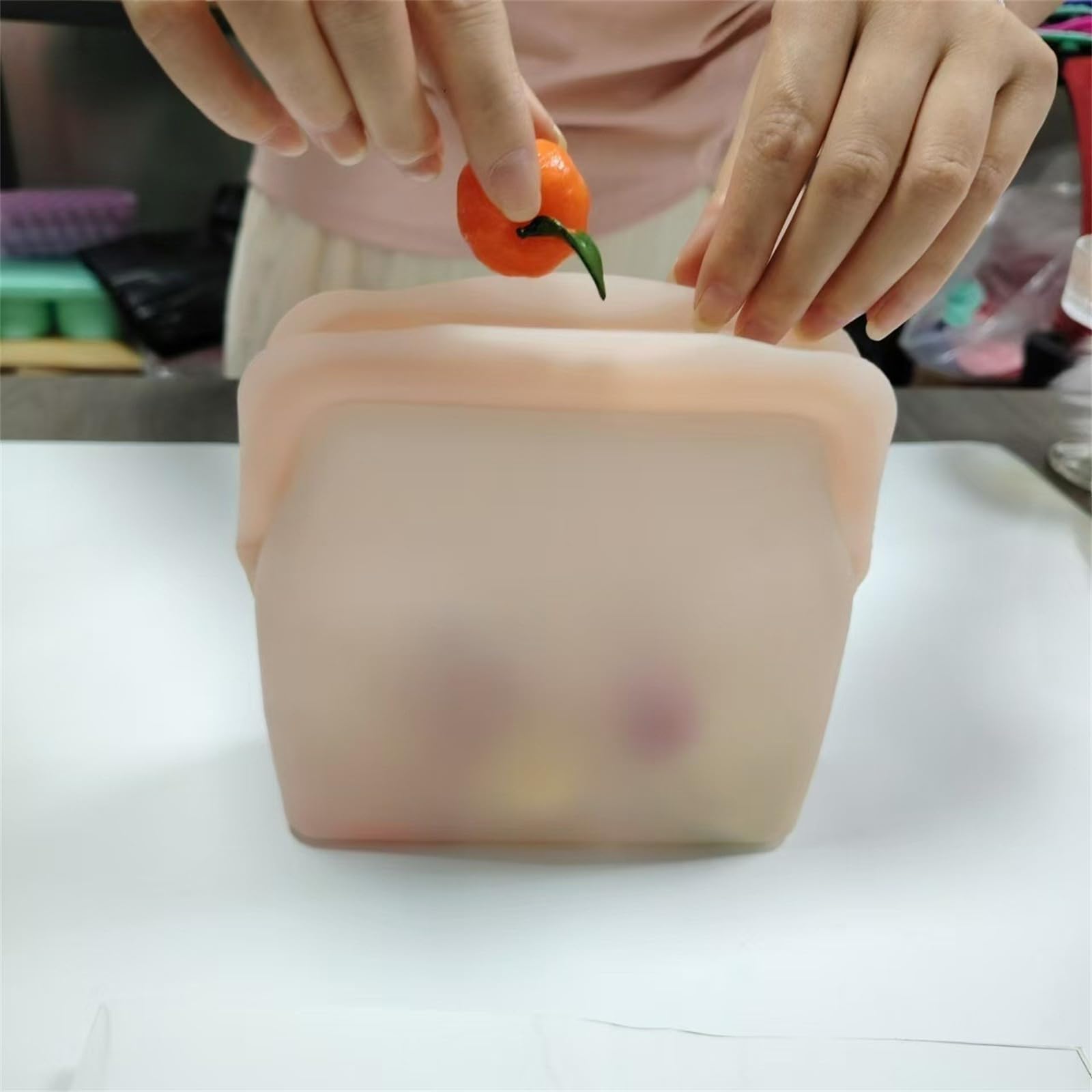 Sacchetti per alimenti riutilizzabili in silicone, trasparenti e a prova di perdite, adatti per congelatore, forno a microonde e congelatore verticale (8 pezzi)(A,1000ML)