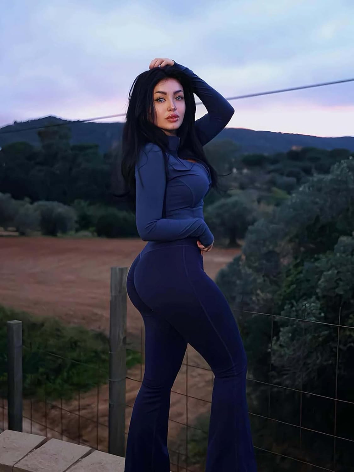 YEOREO CoreFlex Womens Workout Jackets Cropped Zip Up Athletic Jackets Arsene Slim Fit Yoga Running Tops with Thumb Holes - Image 3