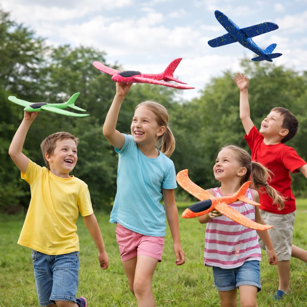4 Pezzi Set di Aerei a Vela – Aerei in Stiropor Realizzati in Robusto Schiuma EPP – Aerei Lanciabili in 4 Colori – Giocattolo per Bambini all'aperto, Regalo per Ragazzi e Ragazze