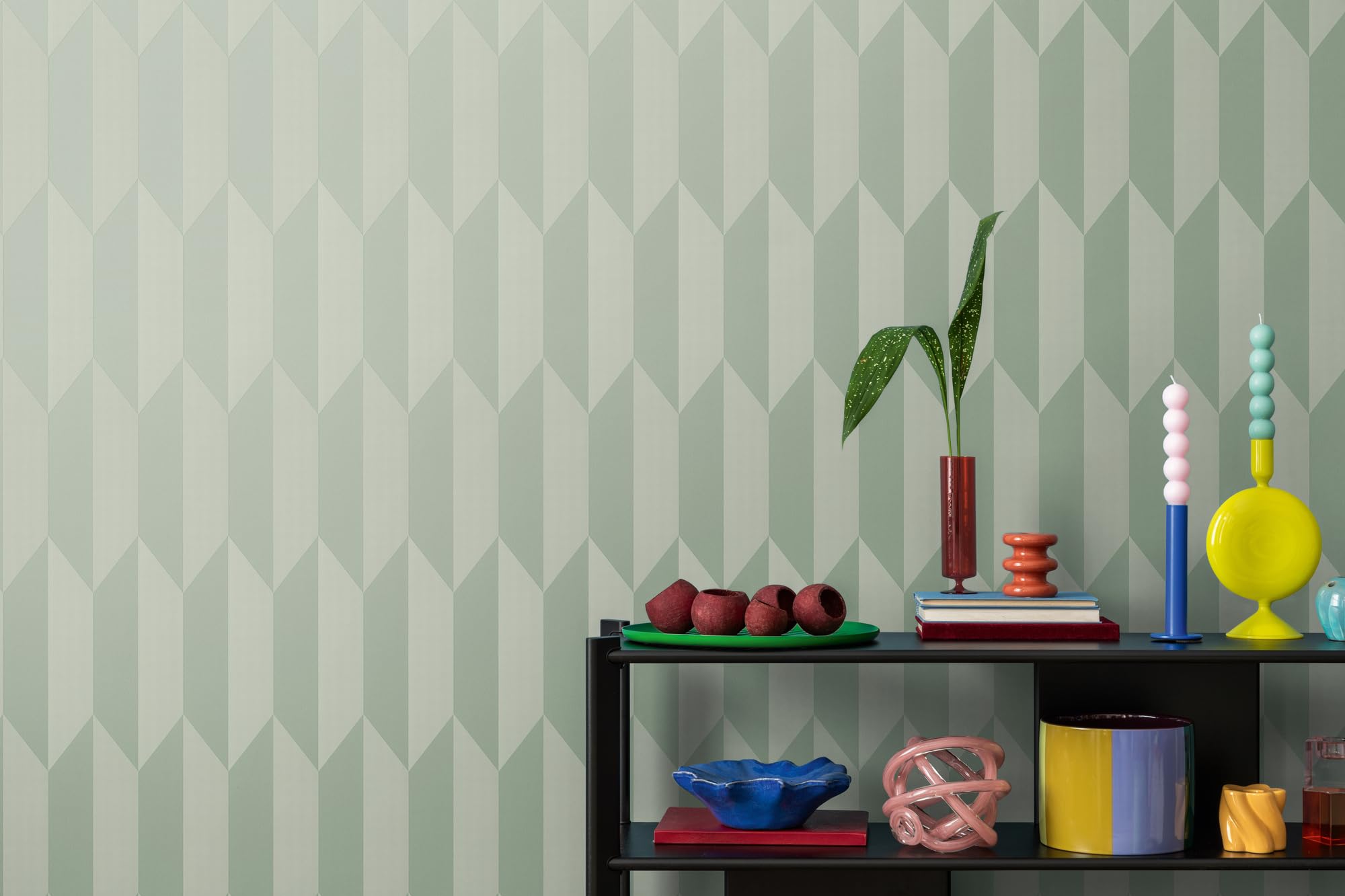 Livingwalls papel pintado no tejido con motivo geométrico en verde metalizado – papel pintado gráfico moderno 10,05 m x 0,53 m diseño de COSMOPOLITAN – 790864