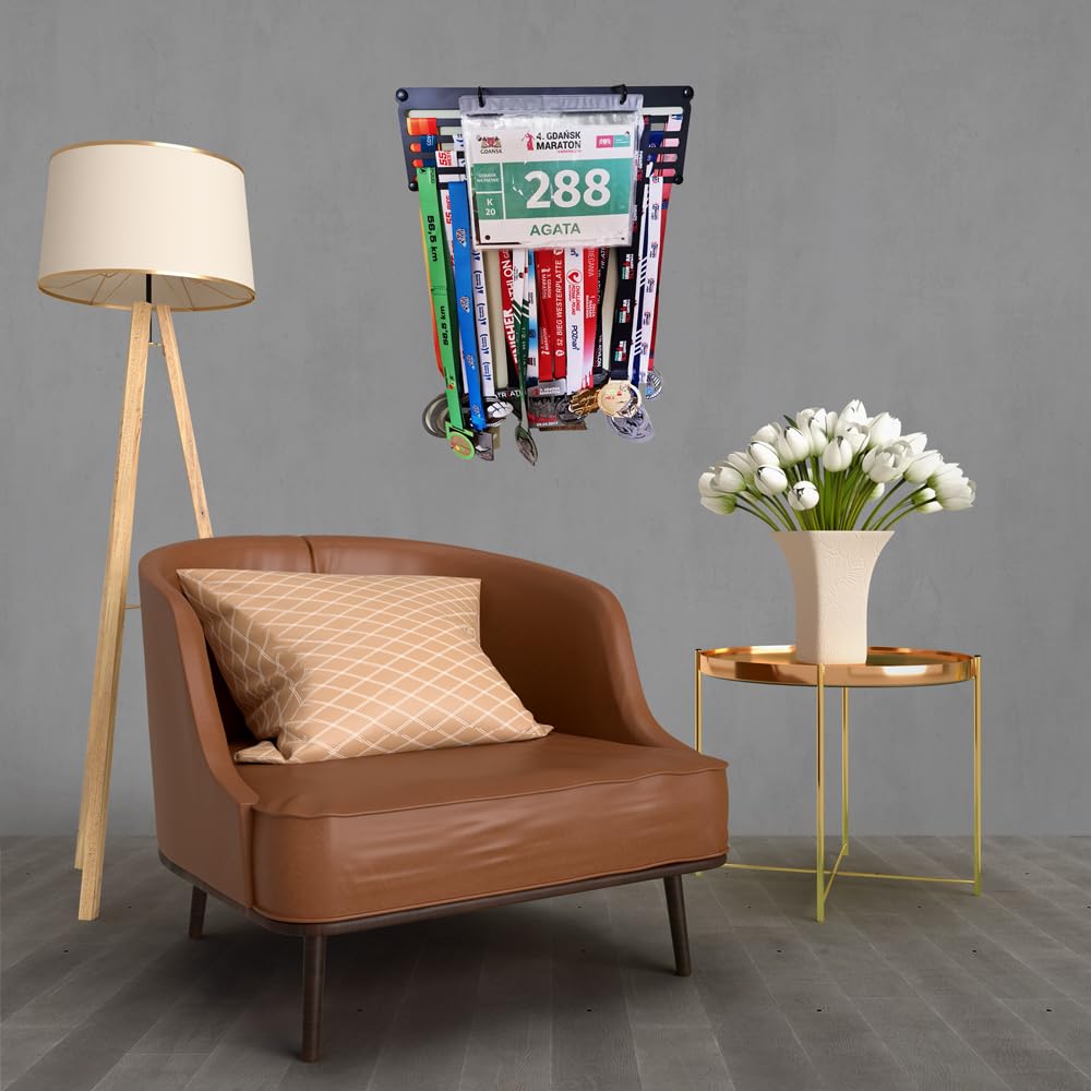 Medalla de correr 40 × 13 cm – Soporte de pared compacto de metal con fundas para números – exhibición de medallas – Regalo para corredores