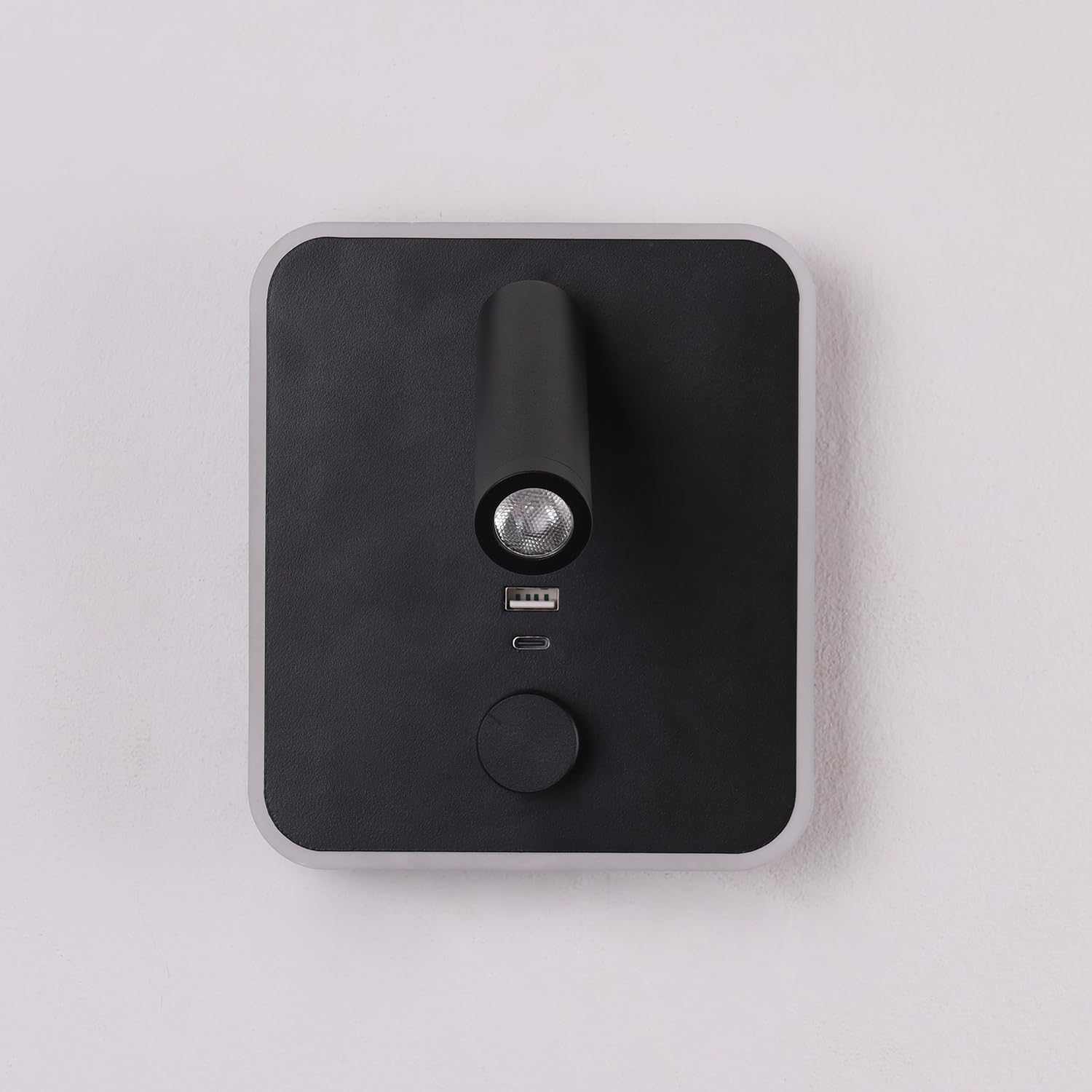 30W Schnellladung Plug-in Wandlampen mit zwei USB-A/C Ports, verstellbare Leselampe, 2-in-1 Installation für Schlafzimmer/Wohnzimmer, LED-Wandlampen (Schwarz)