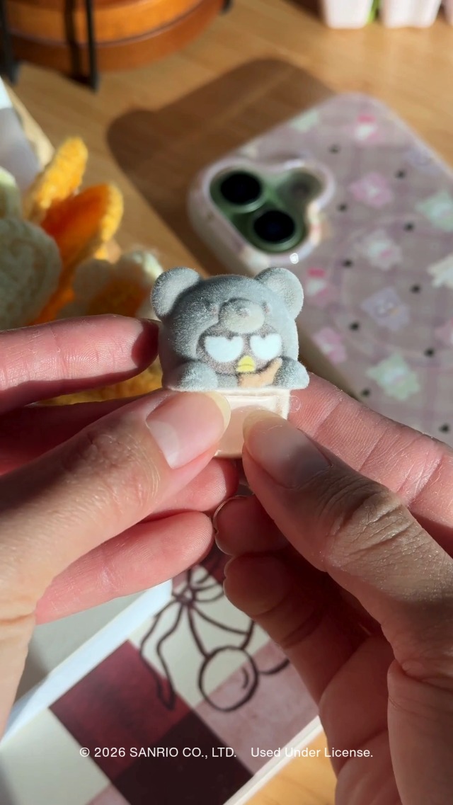 Amazon.com: Sonix x Sanrio Blind Box Peekers - Cinnamoroll