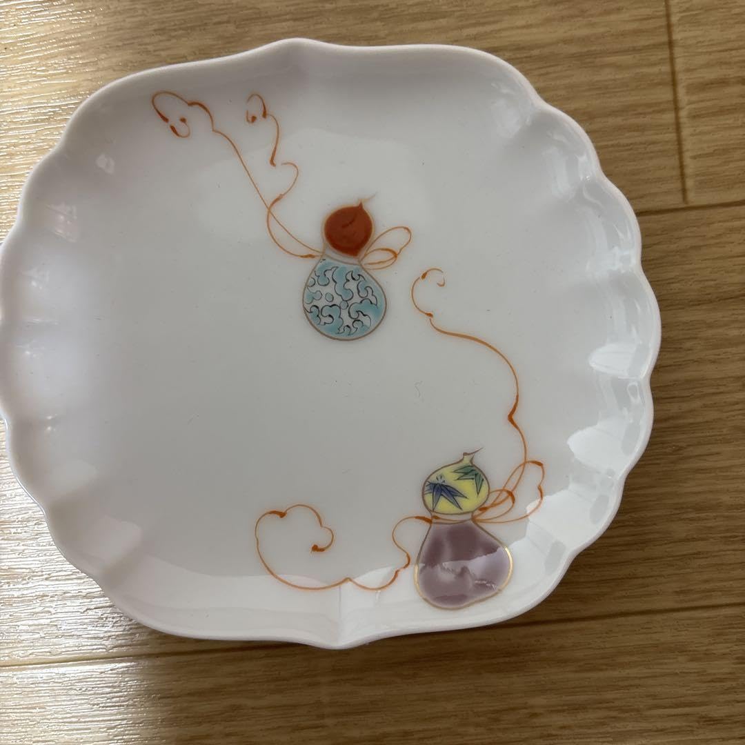 Amazon.co.jp: 深川製磁 小鉢 花ひょうたん 皿 箱付 5皿セット