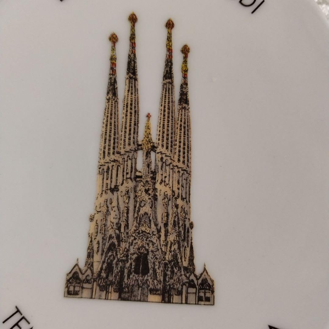 スペイン バルセロナ ガウディ サクラダファミリア 飾り皿 プレート