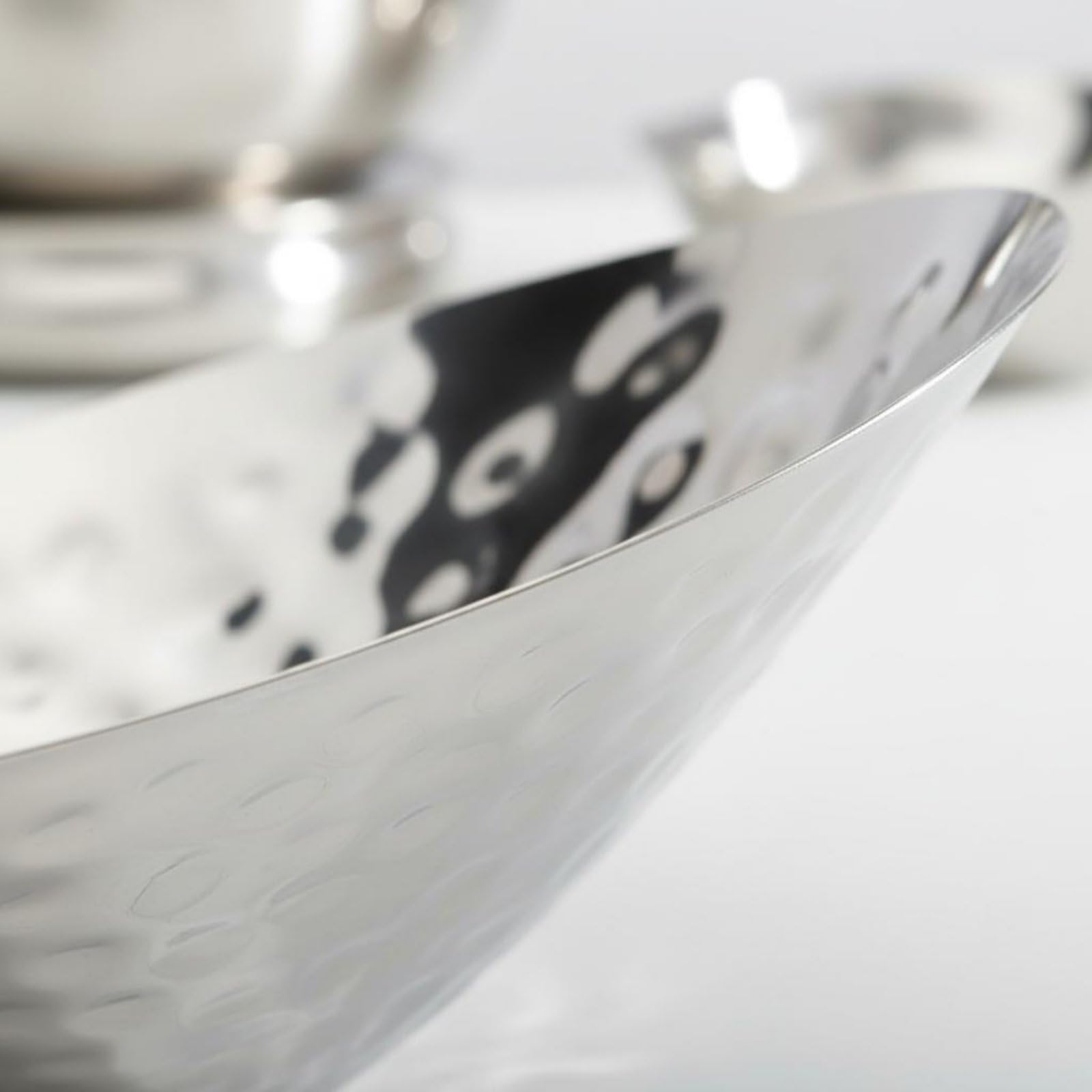 Piatto Industriale Ciotola Frutta Insalatiera Vassoio Portata in Acciaio Inox Finitura E Profilo Inclinato per Presentazioni Curate Adatto a, Grande, Moderno, Martellato