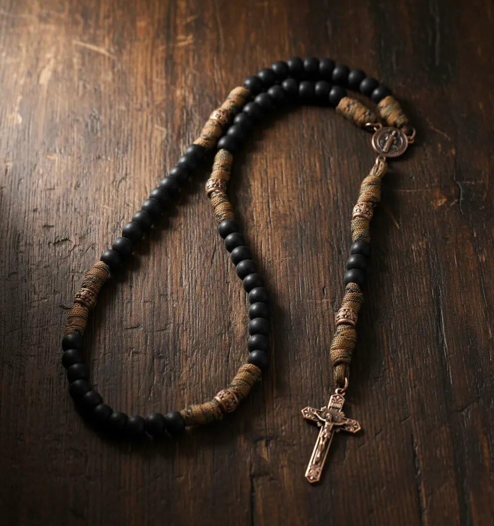 Sklep Nazareth Antique Bronze St Benedict Paracord Różaniec Czarne matowe koraliki Czerwony Biały Wytrzymały Różaniec Mocny sznurkowy naszyjnik