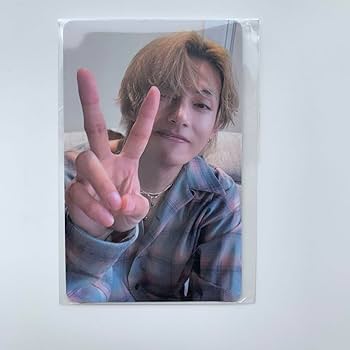 Amazon.co.jp: weverse Layover テヒョン V pvcフォトカード