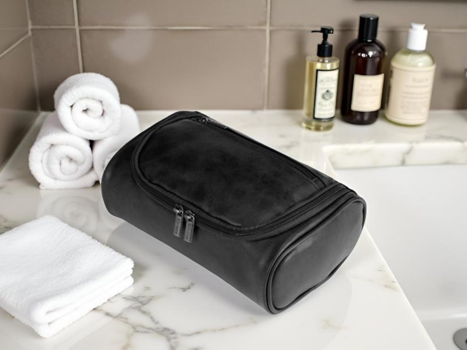 Personalized Small Toiletry Bag for Men,Minimalist Travel Toiletry Organizer Dopp Kit Water-resistant Makeup Bag for Travel Essentials,Travel Gifts For Men Unique