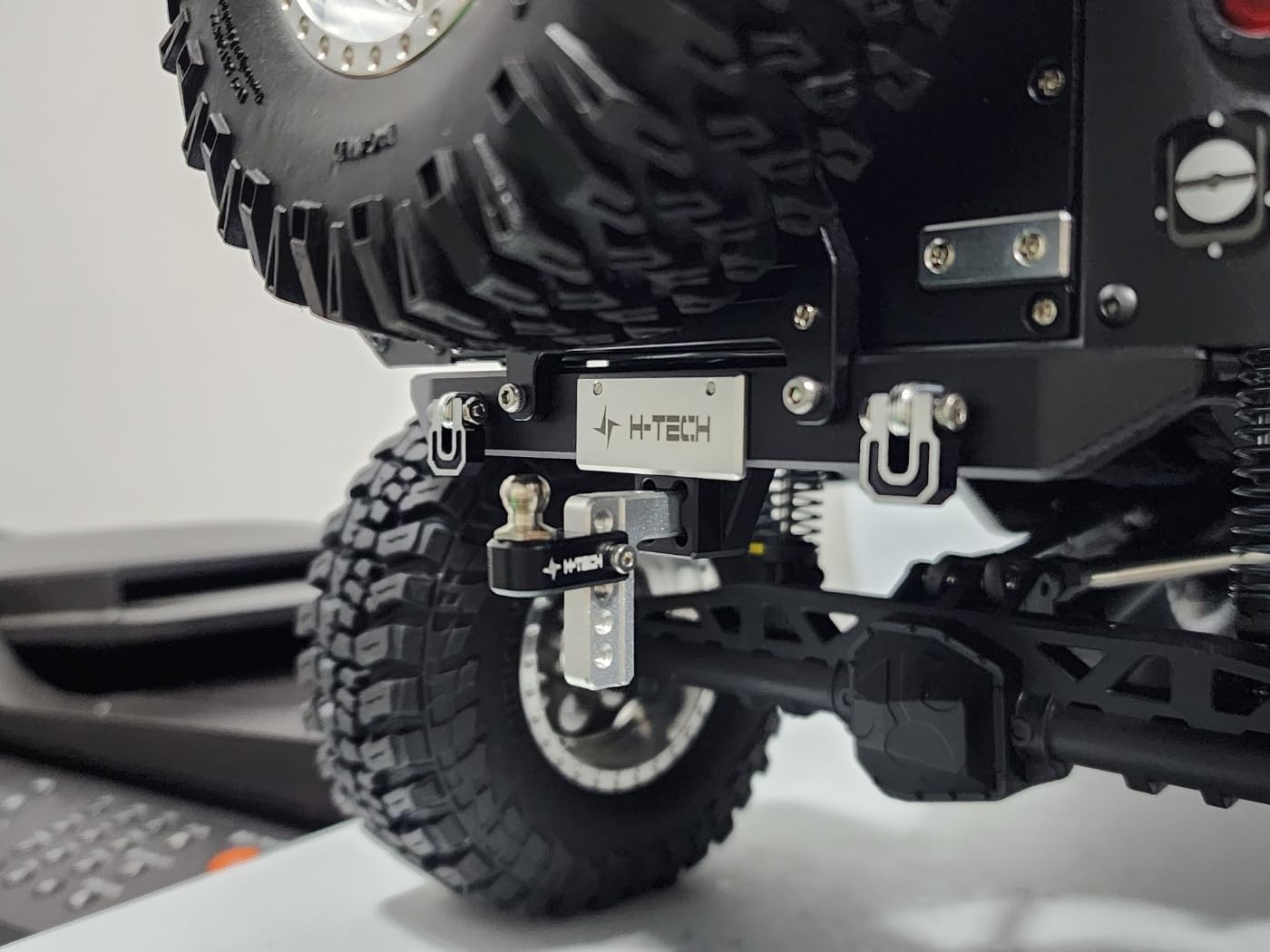 H-TECH RC CNC Aluminum Metal Rear Bumpe for Axial SCX10 III Jeep CJ-7 [AXI03008T2, AXI03008T1] 1/10 RC Body Upgrade (Metal Drop Hitch(HT-AC0002)), Black, HT-AX0004