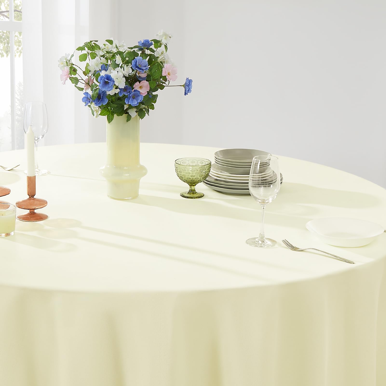 Ivory Round Tablecloths - 10 Pack (120 Inch) -8