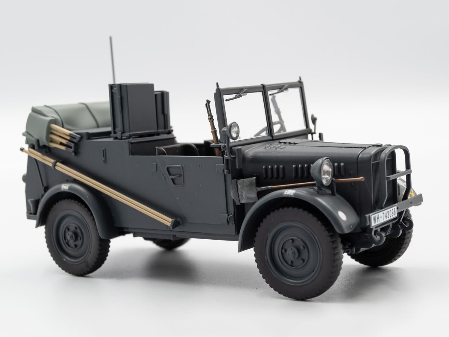 ICM ICM35583 1:35-le.gl.Einheitz-Pkw Kfz.2