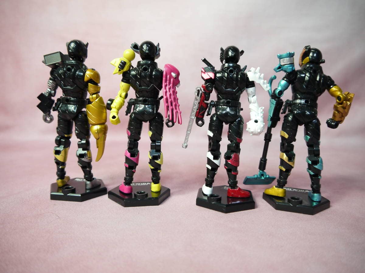 Amazon.co.jp: 装動 仮面ライダービルド 16体セット 全高13センチ 