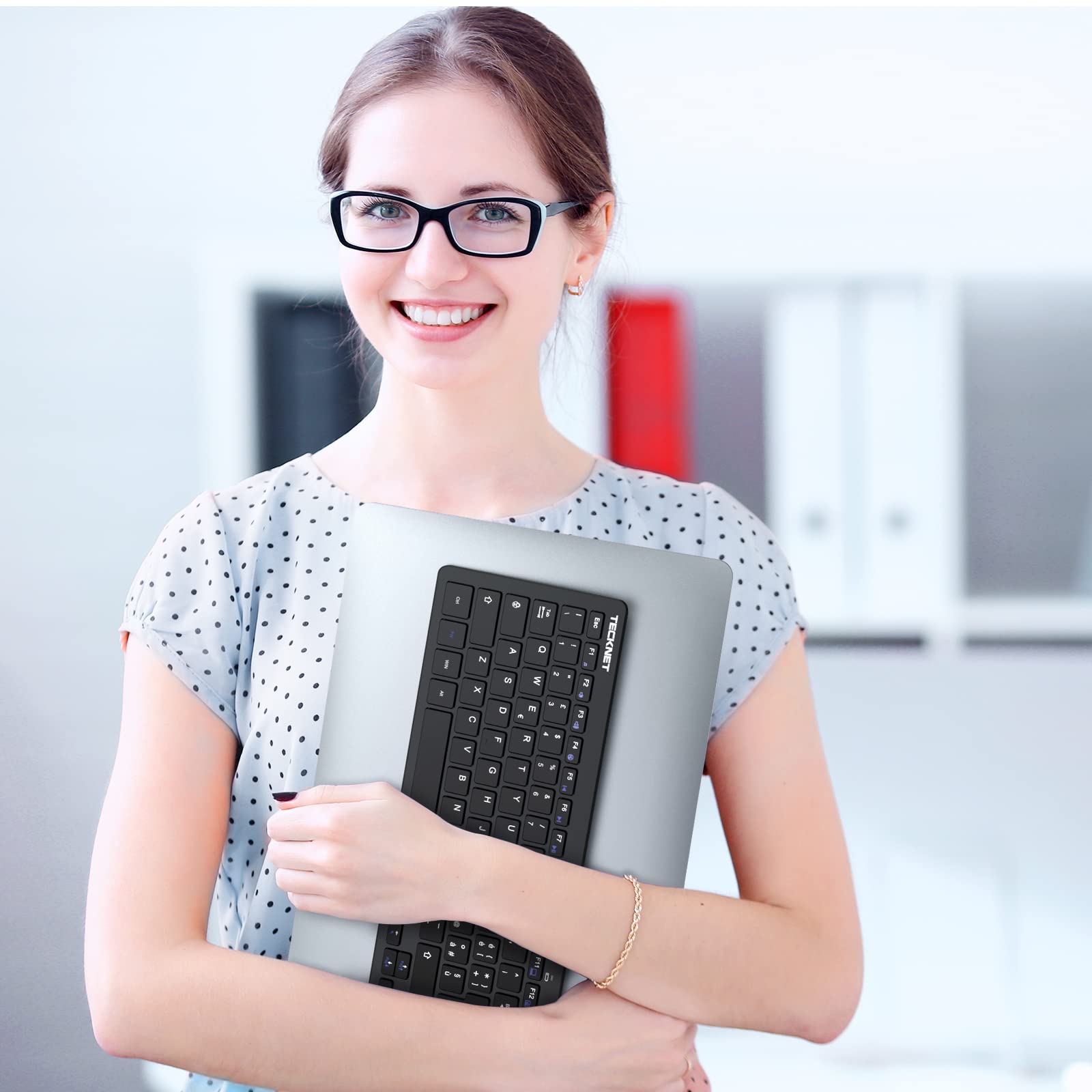 TECKNET Tastiera Wireless PC, Tastiera Senza Fili per PC Laptop Windows e Android, Durata della Batteria Molto Lunga, Layout Italiano QWERTY, Silenzioso e Ultra Sottile